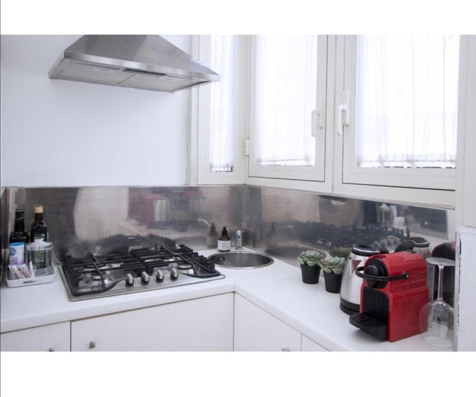 Lovely Apartments In City Centre "Third Floor, Without Elevator" ローマ エクステリア 写真